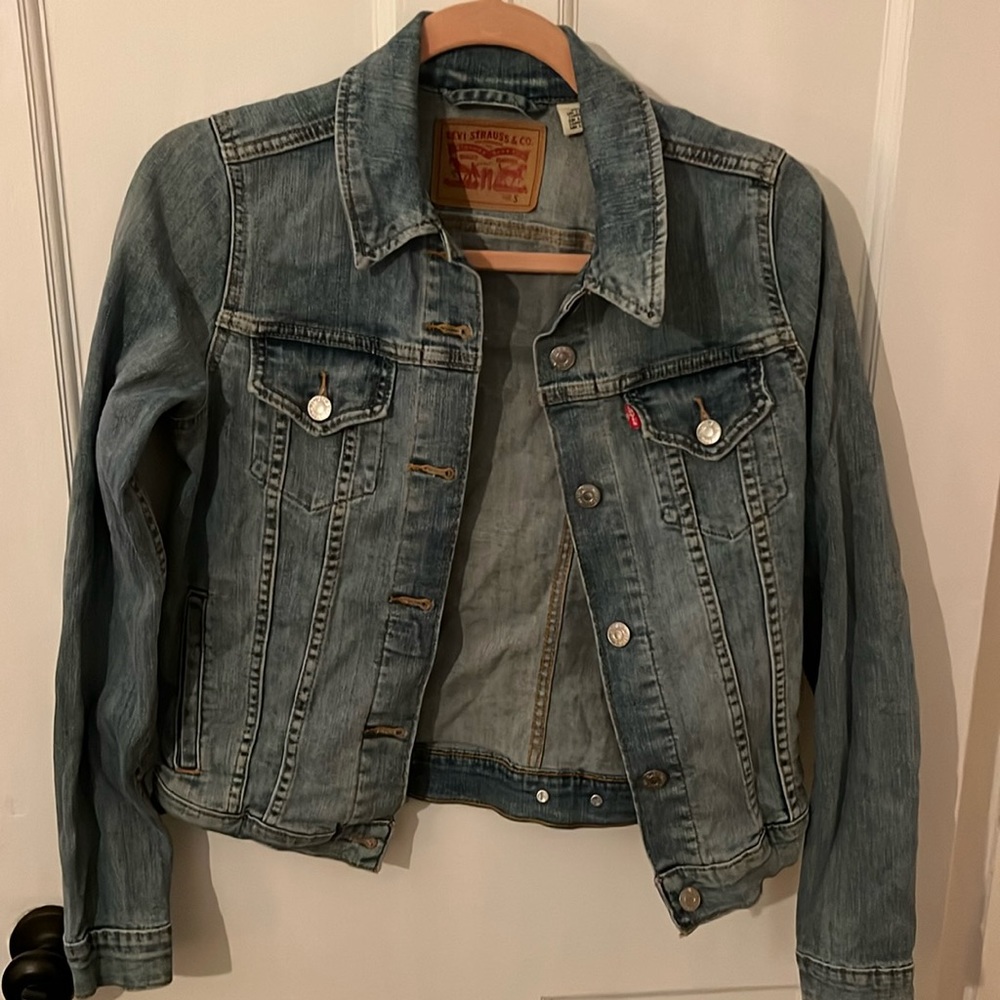 Levi’s Denim Jacket, Stretchy, size small